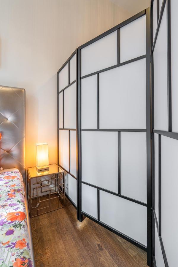 Central Cozy Star 1 Balcony Ac Near Merto 波尔图 外观 照片