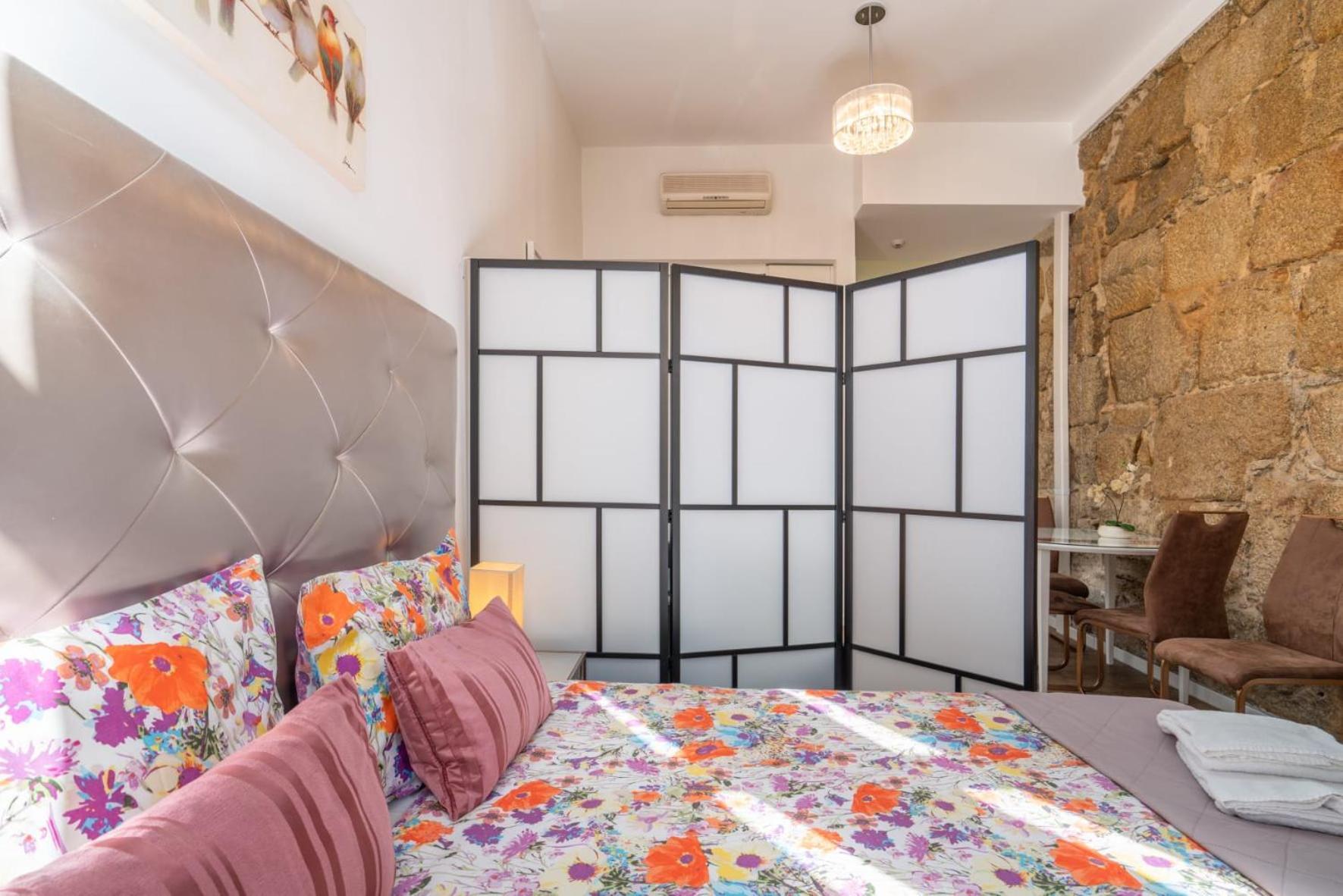Central Cozy Star 1 Balcony Ac Near Merto 波尔图 外观 照片